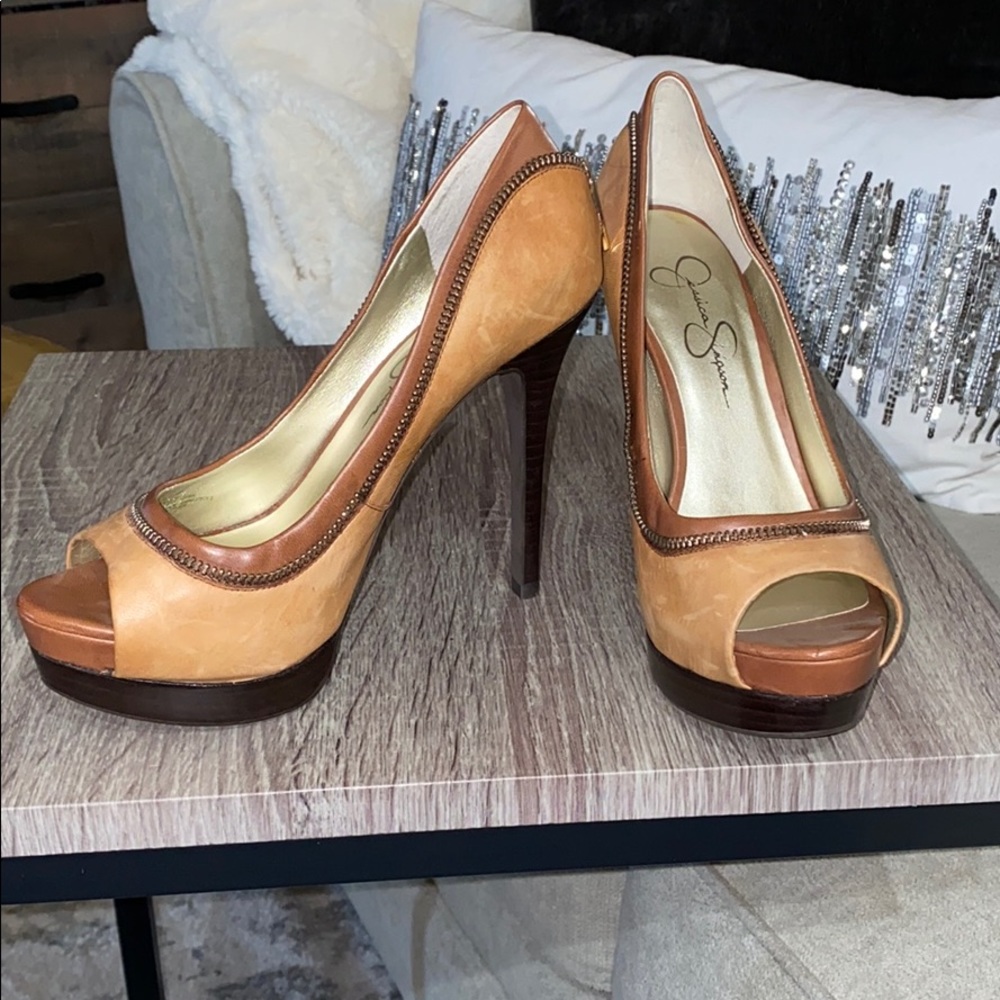 Jessica Simpson Peeptoe Pump